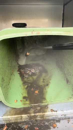 63K views · 370 reactions | How satisfying are these bin cleans? We cut no corners when it comes to cleaning and disinfecting your bins. We even leave them smelling like bubblegum… nobody wants smelly bins, even in winter! 略 | The Bin Guy | Facebook