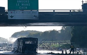 « Bloquons tout » : « Ils sont entrés et ont tout saccagé »… Ce que l’on sait du bus brûlé à Rennes