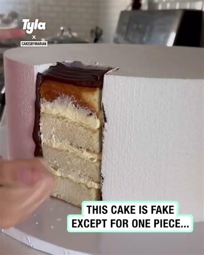 Making a fake wedding cake