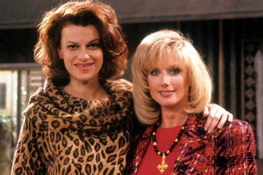 Sandra Bernhard regrets treating Morgan Fairchild poorly on 'Roseanne'