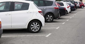 Stationnement en bataille : 4 astuces pour se garer facilement