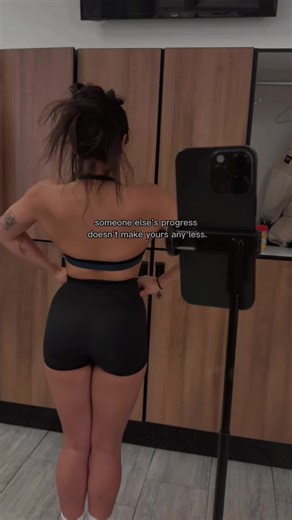 BUENAS BUENAS ALEGRÍAS. We all start from different places, with different resources, bodies, timing, and battles people don’t see. Comparing paths only distracts you from your own growth. Stay consistent. Stay patient. Your work still counts. 🫶🏽🫶🏽 #gym #lifestyle #cdmx #gymtok #showupforyourself