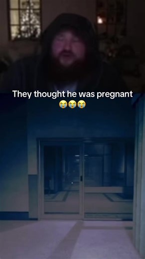 Hilarious Bathroom Moments During Gaming Stream