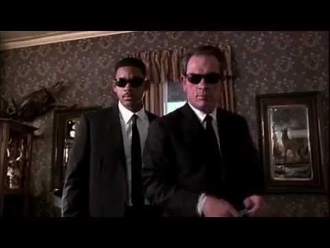 MEN IN BLACK 1 - BEATRICE CLIP