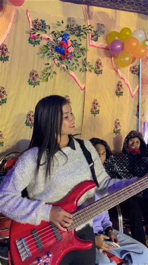 banita🎸🎻 on Instagram: "#singerabhirabha guiterist banita Rabha 👈"