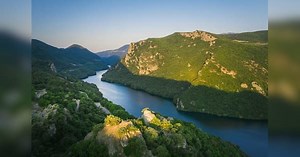 46 countries in the world have global geoparks