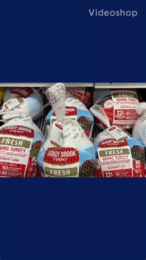 🦃🦃 Happy Thanksgiving 2025 🦃🦃 🦃Fresh Turkeys available (while supplies last) 🌊Fresh Oysters (Standard or Select) Pint $22.99 Quart $44.99 Gal $125 | Wayne's Country Fresh Meats
