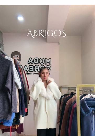 Abrigos en moda coreana 🧣 🚚 Envios a todo el Perú #modacoreana #juliaca #moda #abrigos