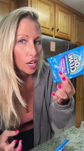 OxiClean washing machine cleaner for removing odor-causing residue and freshening your washer 🧺 If
