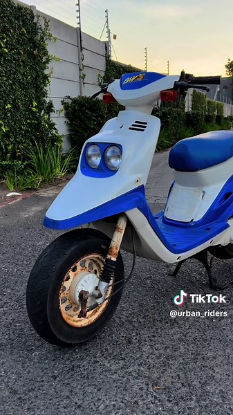 Yamaha BWS 50 Sleeper Build Teardown at Golden Hour