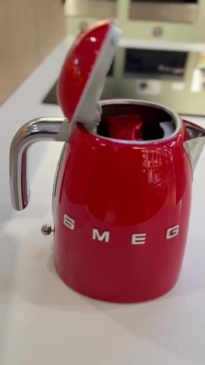 When Smeg Meets KitKat… Things Get Interesting 👀✨