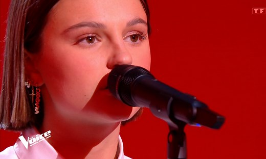 The Voice 2022 - Lou Dassi chante "Smells like teen Spirit" de Nirvana - Auditions à l'aveugle