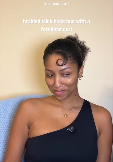 Master the Forehead Curl with This Curly Hairstyle
