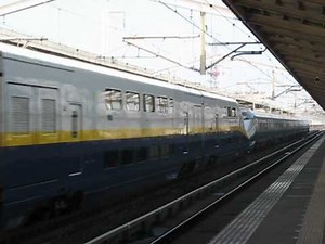 E4系Maxやまびこ+400系つばさ 小山通過