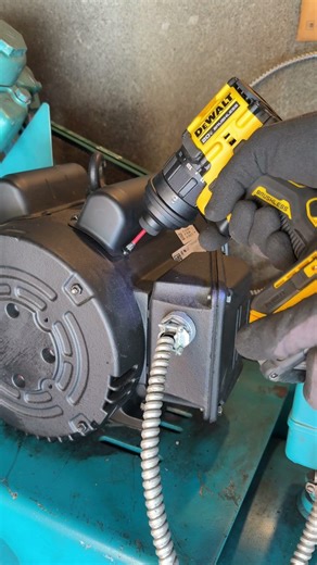 Vintage Air Compressor Troubleshooting with the help of @dewalttv Tools #DEWALTPartner #DEWALTTough