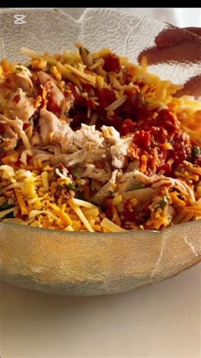 SO GOOD ! Easy Chicken Enchiladas