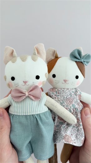Emma Page on Instagram: "Thanks so much for all the love for my new kitten pattern. It’s been so lovely hearing how excited you are about making little kitty families! 🐱🩷 If you missed it, you can make a baby-size cat that measures 7” (18 cm)… perfect for dolls’ houses and tiny pocket adventures! The kitten has the same size body as my baby bear and bunny patterns, so they can all share clothes If you’d like to make a kitten (or a whole little cat family!) for someone special, you can find all