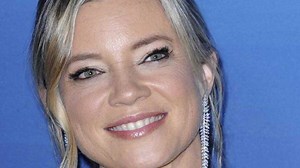 Details about Amy Smart: Age, career, husband, measurements and net worth