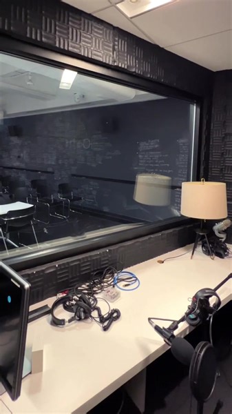 Did you know? 🎙️ Debbie Millman, chair of our Masters in Branding program and host of the influential podcast Design Matters, records many of her episodes right here in our branding studio! Another perk of being a student is getting to listen live to these in-person recordings. Recent guests' of Debbie's podcast include Stefan Sagmeister, Oliver Jeffers, Roy Wood Jr., Audie Cornish, and Rosanne Cash! Won't you come join us? Learn more about our program and applications at https://loom.ly/HTCG8F