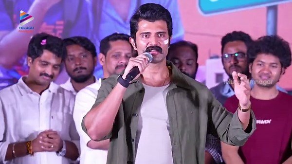 Vijay Deverakonda Speech | Little Hearts Movie Success Meet | Bandla Ganesh | Mouli Tanuj | Shivani