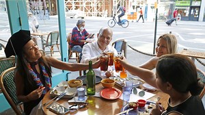 Dining Out Associated With High Risk of CCP Virus Infection: CDC