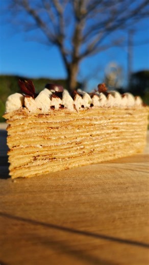 Remi Durel on Instagram: "Gâteau de Crêpes Tiramisu ☕️ . Composition : -Crème montée mascarpone, -Crémeux mascarpone café, -Pâte à crêpes. #pastry #frenchpastry #patisserie #patisseriefrancaise #crepe"