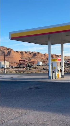 Famous shell gas station!⛽️