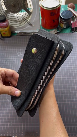 👍A hand-finished leather briefcase. #bag #handmade