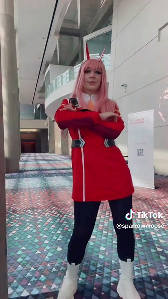 002 dancing at Momocon #zerotwo #darlinginthefranxx #cosplay #dancing #002cosplay #dancetrend