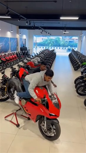 Ducati test ride gone wrong 🤣 Ai