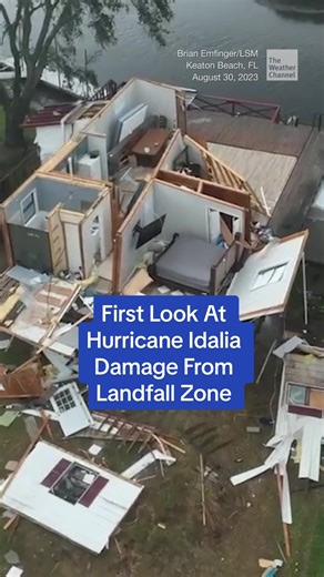 Hurricane #Idalia made landfall as a Category 3 hurricane with sustained winds of 125 mph. #TheWeatherChannel #weathertok #hurricane #hurricaneidalia #storm #Florida #damage #landfall #weatherchannel #KeatonBeach