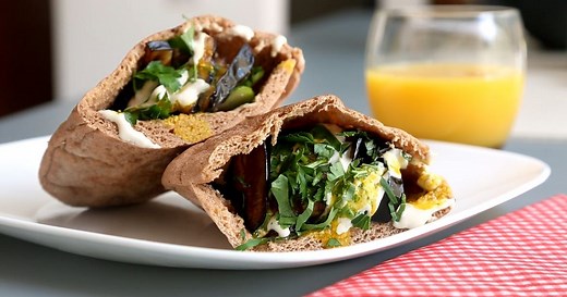 How to make sabich, an Israeli breakfast sandwich (recipe and video)