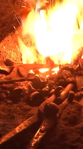 This Is How a Classic Shepherd’s Hook Is Forged by Hand | Eugenio Monesma Documentaries