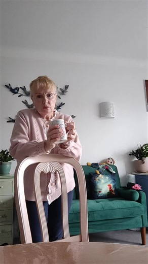 Vidéos de 🇨🇵Castagnette/Malolite 🇨🇵 (@castagnetteetmalolite) avec son original - Le Marcheur