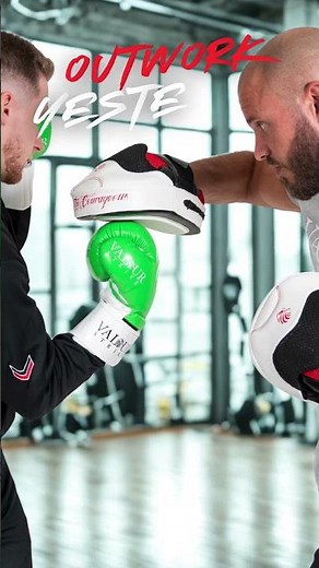 Best Focus Pads for Boxing Training? 🥊 Valour Strike in Action
