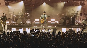 Vampire Weekend Go Unplugged To Honor Jerry Garcia With Gorgeous Cover Debut In Milwaukee