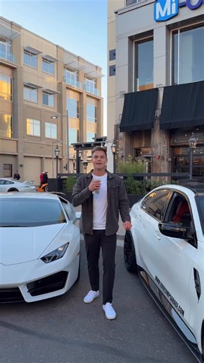 Luke Dobson | Marketing Coach for Local Businesses on Instagram: "Typical Saturday Morning here in Scottsdale! Meeting up with 2 clients 🔥"