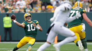 Game review: Packers shock Saints with 18 points in fourth quarter