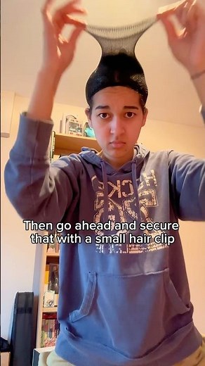 How to put on a wig cap (long hair edition) #cosplay #wigs #wigcap #wig #fypツ