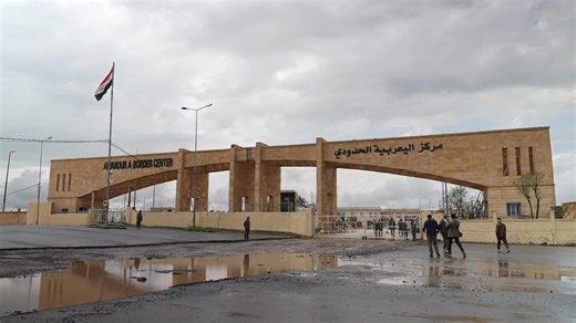 Iraq-Syria border crossing reopens after 15 years