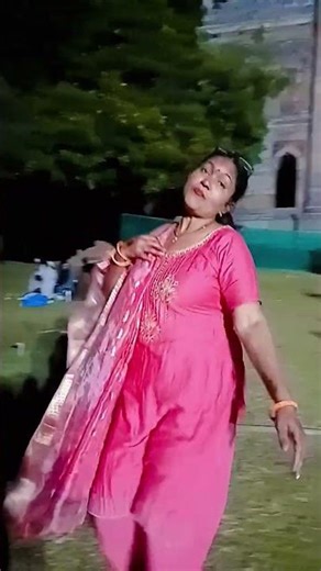 hathon mein Mehandi Ho hath mere sinduri