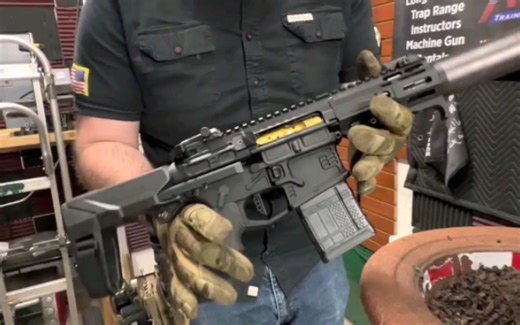 SLR Rifleworks定制AR短突