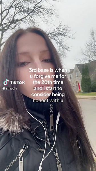 Is this too niche #avoidantattachment | 3rd base