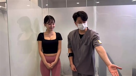 Bone Sound ASMR: Model Yoon Jin's 4K Chiropractic Experience