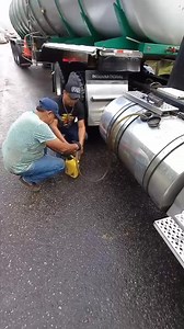 31K reactions · 5.6K shares | Esta clase videos son para que como transportadores tomemos conciencia y nos ayudemos mutuamente algo q ya se a perdido✍欄su amigo HOLMAN DONCELL 欄lo hago con mucha humildad o me pueden seguir en mis páginas para mejores contenidos Amén  DONCELLTRUCK https://youtube.com/channel/UC3dmXHCXPdlhHKK3nZ3b-YA | DONCELLTRUCK | Facebook