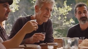 Marky Ramone, All That Remains more mourn the death of celebrity chef Anthony Bourdain 🙏 Read the full story 👉 http://bit.ly/2xSqDBm | Loudwire