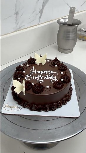 Beautiful chocolate cake decorating ideas #birthdaycake #chocolatecake #trufflecake #viral #video