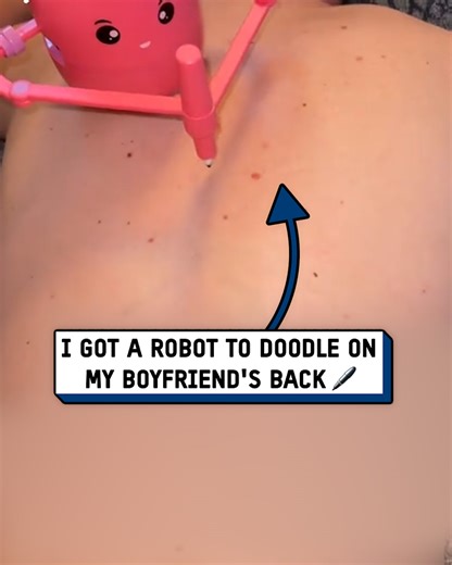 1.2M views · 4.6K reactions | I think this robot needs a software update 烙藍 | UNILAD Tech | Facebook