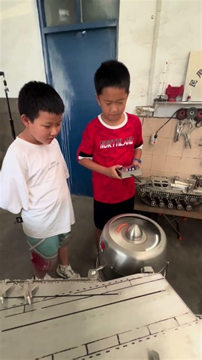 New Way of Summer Practice: Experience Being a "Captain" in Aircraft Carrier Model Operation Class