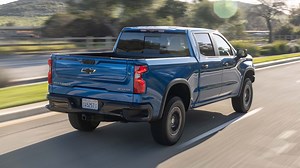 Living With Chevy’s Multi-Flex Tailgate: Is It Rad or a Total Scam?